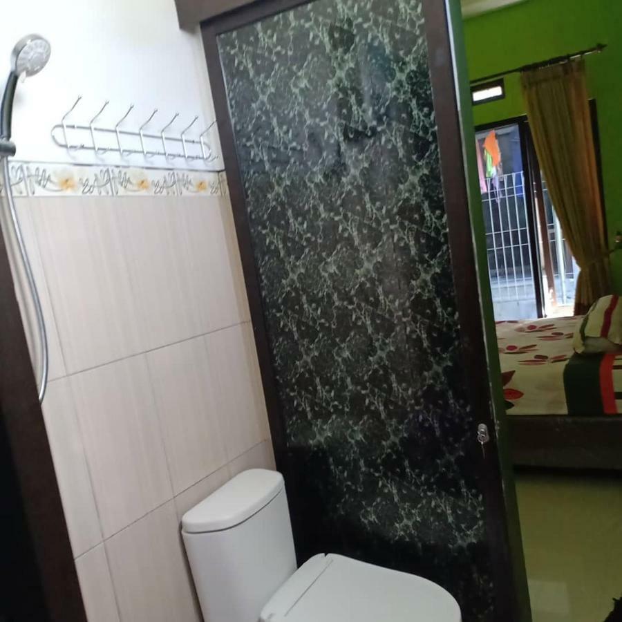Green Homestay Malang Dış mekan fotoğraf